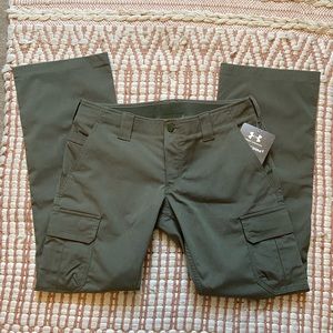NWT Women’s Under Armour Storm Tactical Pants, Hunter Green, Size 12